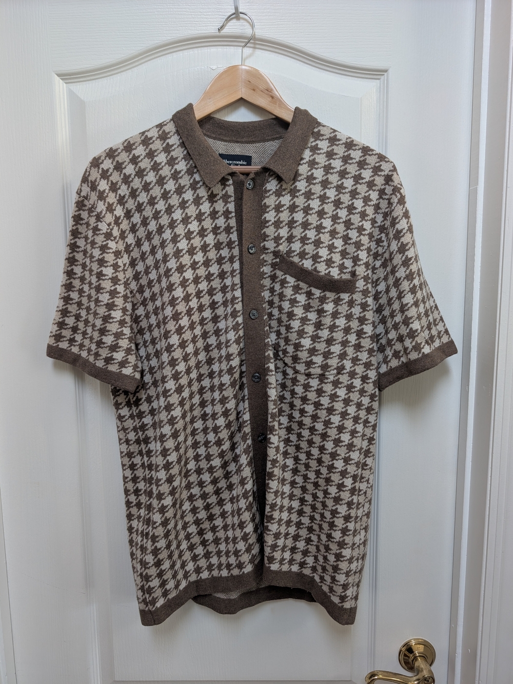 Abercrombie & Fitch Men’s L Houndstooth Knit Button Up Polo Brown
